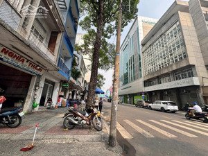 bán nhà góc 2 mặt tiền bùi thị xuân quận 1 - khu vực kinh doanh nhiều khách sạn & nhà hàng cao cấp