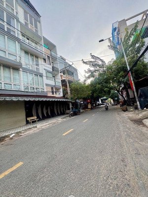 bán nhà 2 tầng - hxh ô tô đỗ cửa - lê đình thám gần aeon mall tân phú - nhà mới lung linh đón tết