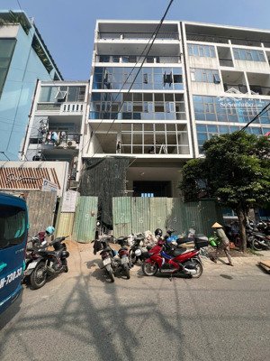 building có thang máy mặt tiền đường tân cảng quận bình thạnh