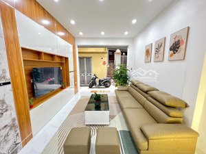 chính chỉ cần bán nhà 5 tầng - nội thất sang xịn - sổ đỏ chính chủ - nhà có lộc - ngõ rộng - dt35m2