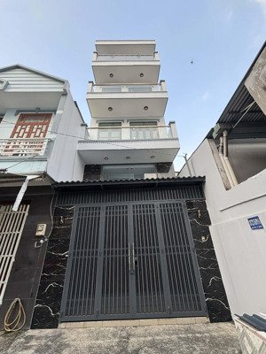 hxh 8m trải nhưa 6pn 7wc ngay trung tâm p8 có thể kết hợp vừa ở và cho thuê