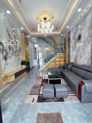 siêu phầm mới 4 tầng, 68m2, gần mặt tiền lò lu, khu bàn cờ, long trường, quận 9 chỉ 6,99 tỷ.