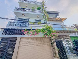 nhà 1 trệt 2 lầu hxh linh xuân, thủ đức chỉ 5,3 tỷ
diện tích: 62m full thổ cư hoàn công đủ