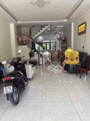 cho thuê nhà mặt tiền kdc vĩnh lộc bình tân. dt: 4x15 đổ 3.5 tấm.