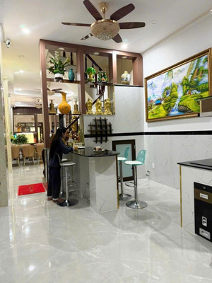 bán nhà 1 trệt 2 lầu mt đường hoàng văn thụ - p.7 - đông nam - 81m ( 3,5x 21,9) - giá 12,9 tỷ (tl)