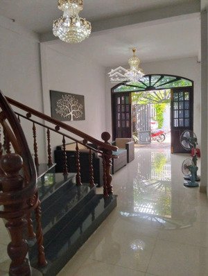 ag cho thuê nhà gần hòn chồng | phía bắc nha trang