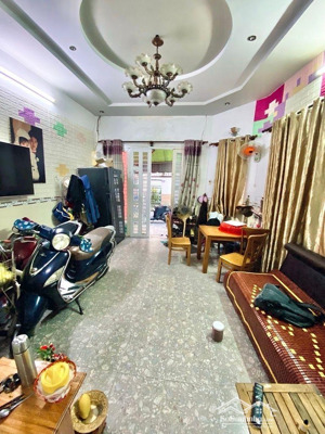 bán nhà riêng đẹp ở trần văn quang, 5,2 tỷ, 35m2, 4pn, 3wc, nhiều tiện ích chỉ với