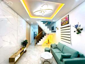  Căn Góc Nguyễn Trọng Tuyển – 2 Mặt Thoáng, 3 Phút Sân Bay – Nhà 3 Tầng Ở Rất Sướng – 4.x Tỷ