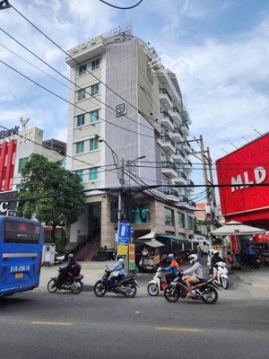 building có thang máy góc 2 mặt tiền đường lê văn việt p. hiệp phú, thủ đức