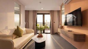 bán gấp tòa khách sạn 9 tầng phố tây an thượng dòng tiền 3 tỷ/năm, cách biển 250m