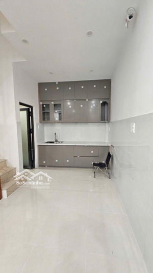 quận tân phú hoà bình tô hiệu luỹ bán bích