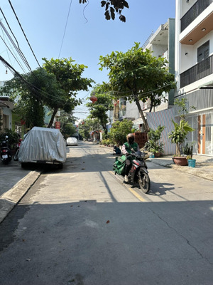 bán nhà đường chu mạnh trinh gần đh ngoại ngữ. lh tuyết