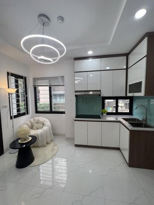 bán chung cư v12 trần khát chân, võ thị sáu, thanh nhàn ở ngay, ô tô đỗ cửa, full nội thất, 1pn