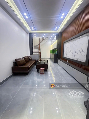 chỉ 8 tỷ nhà đẹp 35m-5 tầng hồ tùng mậu full đồ, sổ vuông, 10m ra ô tô tránh miễn quy hoạch