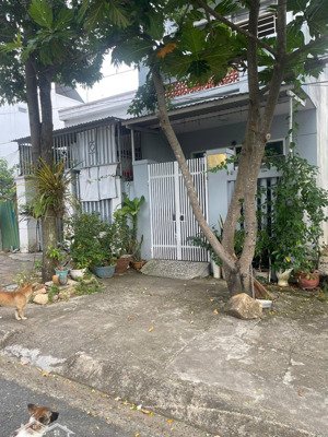 bán lô đất đẹp tái định cư đất lành vĩnh thái nha trang giá 3,3 tỷ lh 0905,976,175 linh