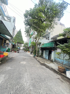 hiếm gần chợ tân hương - tân phú (8m x 16m) - tài sản để giữ tiền xây chdv - công ty