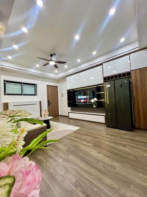 5,9tỷ có tl sở hữu ch 82m sổ, 3pn 2vs tại cc ct2 bắc linh đàm, full đồ mới, nhà đẹp hướng mát. hot!