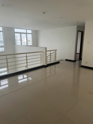 penthouse giai việt 300m2 giá 8 tỷ (giá gốc chủ đầu tư) đã bao gồm hết tất cả