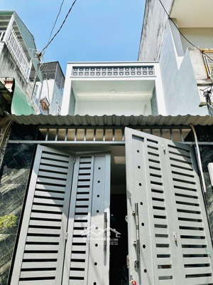 nhà 2 tầng hẻm xe hơi phạm văn chiêu 54m2 sổ hồng riêng hoàn công 5,5 tỷ