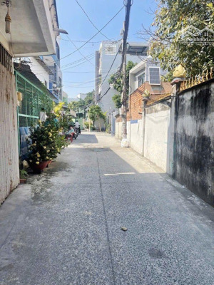 giảm sốc 3.3 tỷ - nhà bình đông cầu chà và quận 8 - giáp quận 5 - giá cực tốt