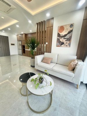 căn hộ như ảnh : 22 triệu , full nội thất mới 100%, 3 phòng ngủ, 2wc , đầy giỏ hàng 1pn 2pn