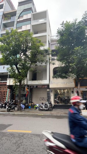nhà mặt phố siêu hot tại đường ký con, quận 1, 36 tỷ, 80m2, 5 tầng, gần chợ bến thành -bđs rẻ nhất