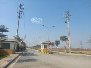 chuyển nhượng đất ccn đông phương yên đã có sổ.