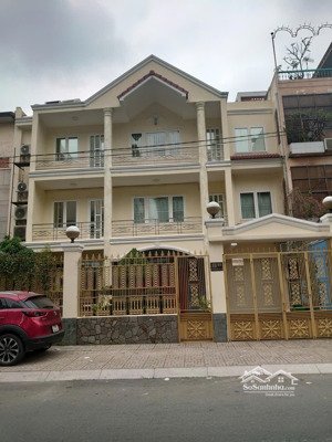 nhà nguyên căn mặt tiền đường trần quang diệu, phường 13, quận 3