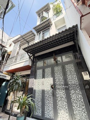 nhà mới 2tầng 3tỷ65 20m2 vườn lài hẻm rộng