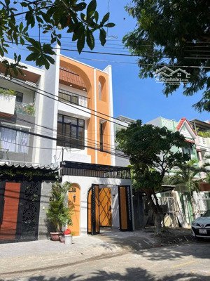 mua nhà tặng thu nhập thụ động! nhà khu pháp hoa 11. x tỷ - hướng đông