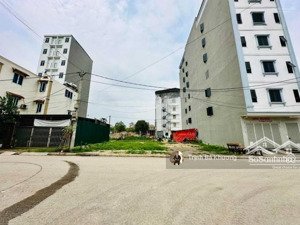 bán mảnh 50m tại khu đẹp nhất hòa lạc, gần đhqg và fpt