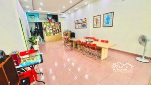 cho thuê nhà 3.5 tầng mt đường huỳnh tấn phát , nhà mới