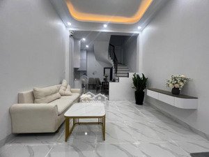 ở sướng . nhà trương định ngõ nông gần phố 37m - 3 ngủ ,4 vệ sinh , mới full nội thất , tiện ích