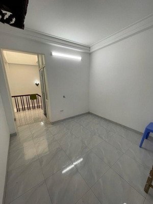 siêu hiếm nhà phú mỹ 32m2 5tầng 7 tỷ - ngõ nông - cách oto cách 30m- chủ cần bán sớm.