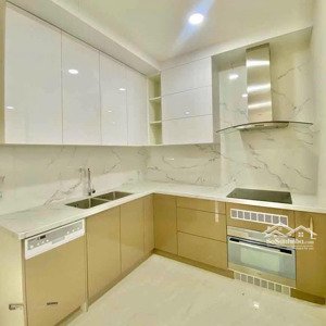 chính chủ bán 2pn -5,5 tỷ căn đẹp nhìn trung tâm giá tốt nhất lh 