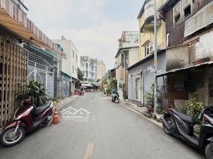 đường 8m, tiện xây mới theo nhu cầu, nhà nát bét, mặt phố diên hồng bùi hữu nghĩa. lô góc. gần 40m2