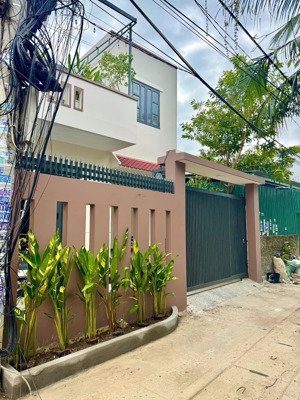 nhà mới đẹp ngang hơn 7m giá ngang chung cư