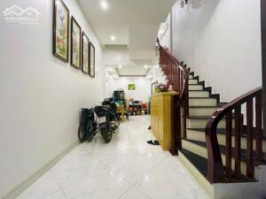 Bán nhà Đại Từ, Hoàng Mai, gần Ô tô, 2 thoáng, 36m2, 8.35 tỷ(CTL)