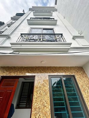 siêu phẩm nhà mới đón tết. bắc từ liêm, 30 m2, 5 tầng, gần phố, 3 bước ra ô tô tránh.giá nhỉnh 5 tỷ