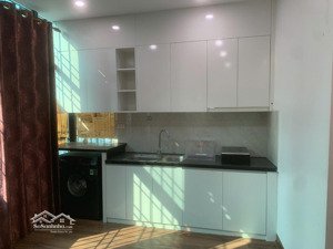cho thuê căn hộ 1 ngủ phố nam ngư, dt 30m2, nội thất như ảnh, 5tr