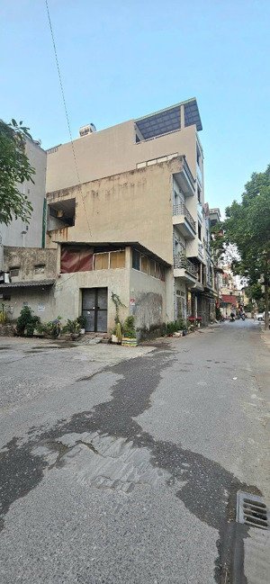 bán đất ngô gia tự,vỉa hè,ôtô tránh,thông các ngả,đất lô góc. dt60m. hơn 14 tỷ