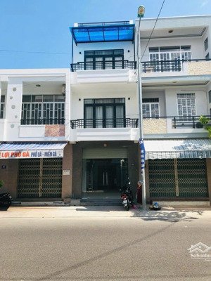 bán nhà mặt tiền cửu long, nha trang 3 tầng đẹp mới, kinh doanh tốt