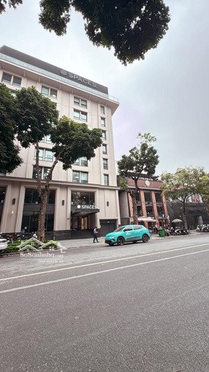 mặt phố trần hưng đạo - hoàn kiếm. 300m2. thiết kế 2 tầng. không yếu tố biệt thự. giá 150tỷ