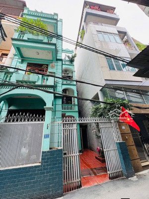 bán nhà xuân la tây hồ dt 60 m thực tế sử dụng 70 m2 từ tầng 1 gần phố ôtô đỗ cửa nhà. ngõ thông