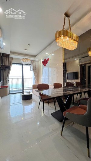 tôi muốn bán căn 2pn 66m2 q7 riverside full nội thất và đồ điện tử giá 4,350 thu nét