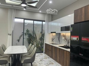 chỉ 10 tỷ - sở hữu ngay nhà phố hiện đại full nội thất tại kdc 10ha, p.10, sổ hồng, giá tốt