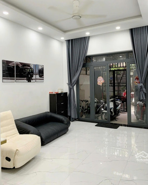 chỉ nhỉnh 8 tỷ - bán nhà vào ở ngay khu vực linh xuân