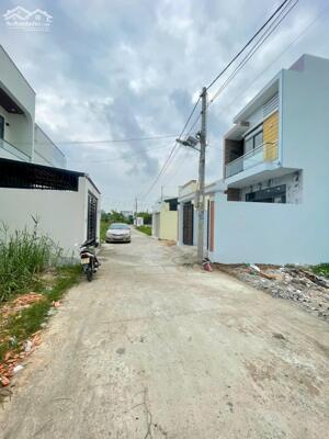 Nhà mới xây hẻm ô tô đường Nguyễn Minh Đường P4 TP Tân An