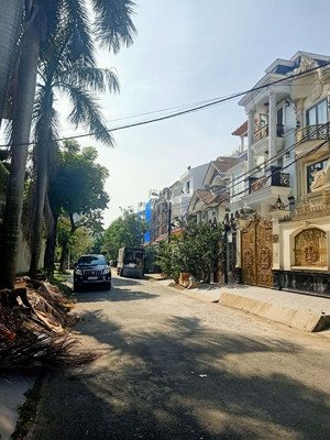 nhà mới,76 m2 bán 5 tỷ 1, đường huỳnh thị hai, chốt nhà tăng 1 chỉ vàng đón lh ngay ngà nhà phố