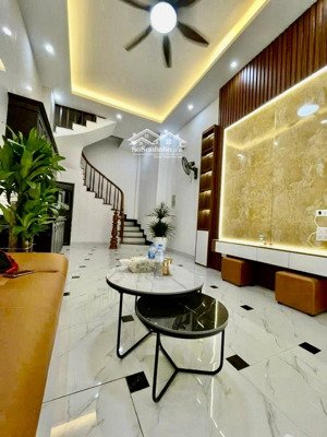 siêu hời! nhà mới trường chinh, gần đại học y, đối diện bảo tàng không quân, cách 1 nhà ra phố